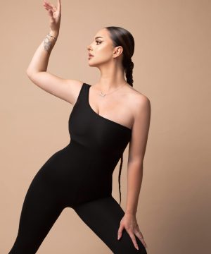 SALOPETA ONE SHOULDER CUT